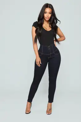 Carla Basic V Tee(Black,XS)